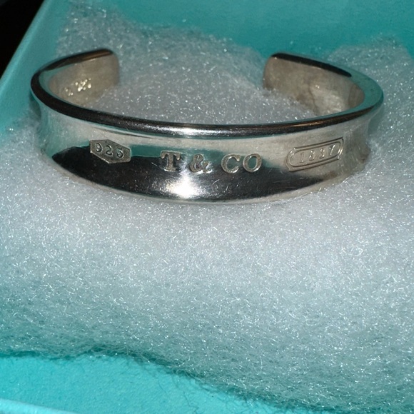 Vintage Tiffany & Co. Silver Cuff Bracelet - Picture 3 of 5
